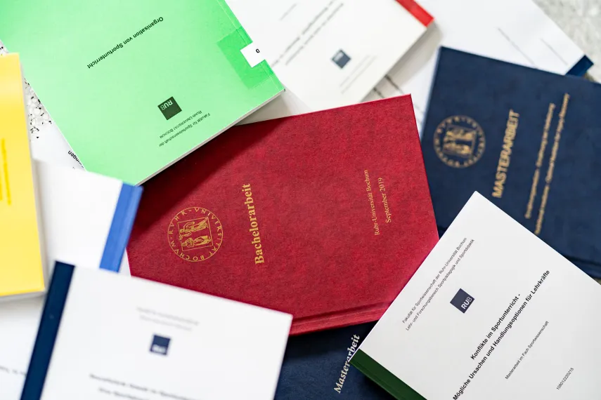 Pruefumgsamt abschlussarbeiten.jpg